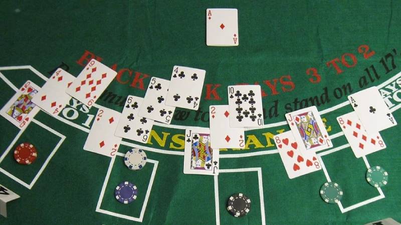 Mẹo chơi Blackjack: Tận dụng "Dealer Bust"